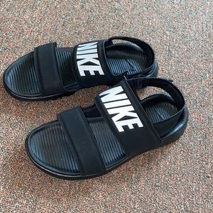 Black womens nike sandals